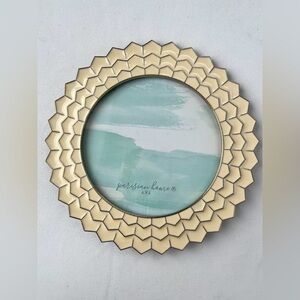 Cream & Gold Scalloped 4x4 Picture Frame, NWT